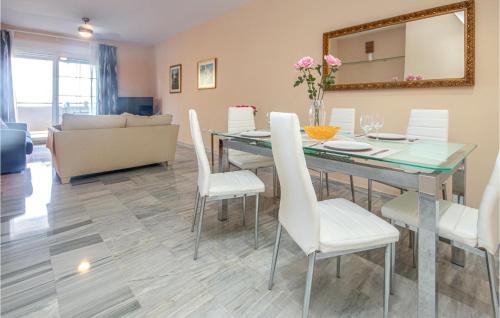 Amazing apartment in Marbella with Outdoor swimming pool WiFi and 2 Bedrooms - main image