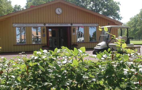 Viesnīcas āriene, Awesome Apartment In Saxtorp With Wifi in Saxtorp
