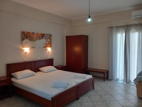 NIKOS DIMAS STUDIOS NIKOS DIMAS STUDIOS