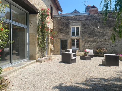 Iekārtas, chez Odette Cypres de Provence in Prauthoy