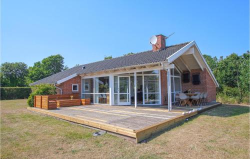  3 Bedroom Pet Friendly Home In Samsø in Nordby
