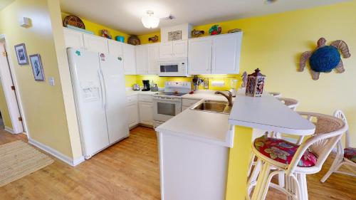 South Beach Ocean Condos S 01 by Tybee Beach Vacation Rentals South Beach Ocean Condos S 01 by Tybee Beach Vacation Rentals