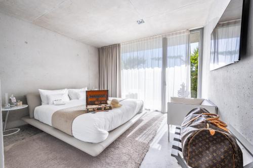 Double Room with Pool View