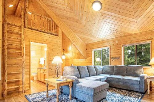 Little Godfrey Lodge in Island Park, USA