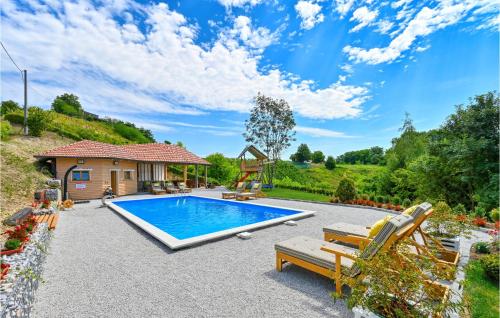 Awesome Home In Varazdin With Sauna