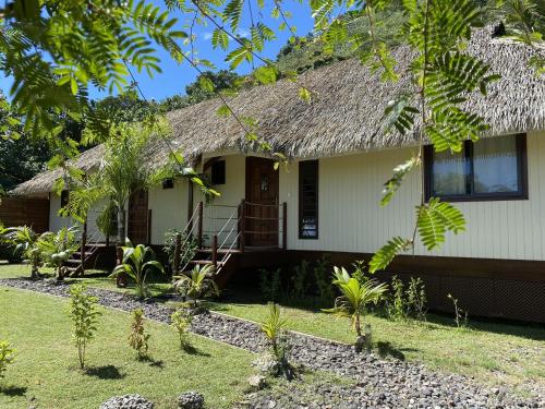 Tampilan eksterior, MOOREA - The SERENITY Creek spa in Piha'ena