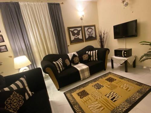 Divine continental - image 3