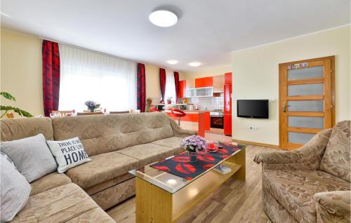 Gorgeous Home In Kostanjevac in Kostanjevac