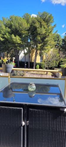 Appart terrasse climatisee 20 min de la Plage in Les Trois-Lucs