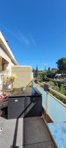 Appart terrasse climatisee 20 min de la Plage in Les Trois-Lucs