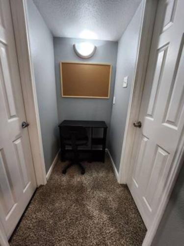 Blue Shark *B501* @ Medical Center 1BR Modern King Apartment with Private Patio in Houston, USA