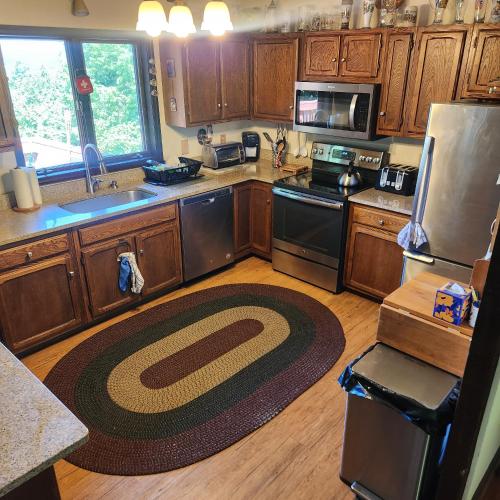 Katskill Chalet Renovated with Endless View in Windham, USA
