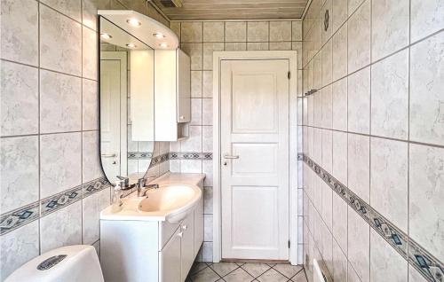 Bathroom, Holiday Home Hvide Sande 36 in Hvide Sande