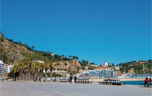 Two-Bedroom Apartment in Blanes - image 9