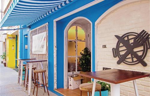 Two-Bedroom Apartment in Blanes - image 8