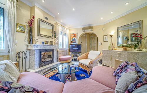 Two-Bedroom Holiday Home in Oliva - image 10