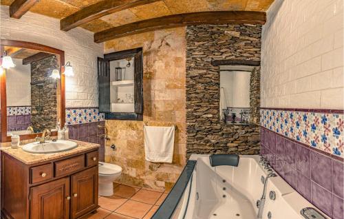 Fürdőszoba, Pet Friendly Home In Mecina Bombarón (Pet Friendly Home In Mecina Bombaron) in Alpujarra De La Sierra