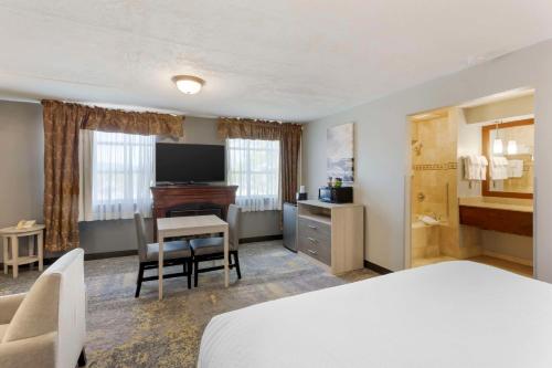 Best Western Plus Weston Inn - image 8