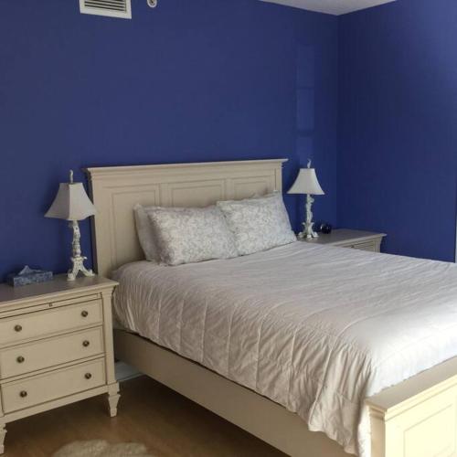 Ocean view Condo Downtown Watch Hill, RI with porch in Westerly, USA