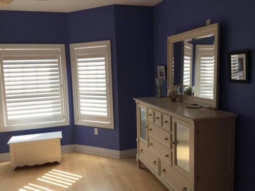Ocean view Condo Downtown Watch Hill, RI with porch in Westerly, USA