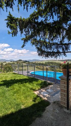  Casa Albaitar con Piscina y Sala de juegos in Azcona