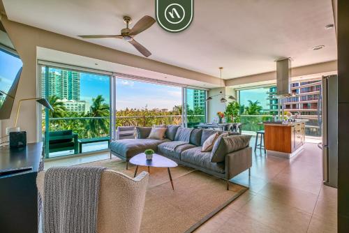 Luxury Oceanfront 2BR Condo with Private Balcony in Puerto Vallarta, Mexico