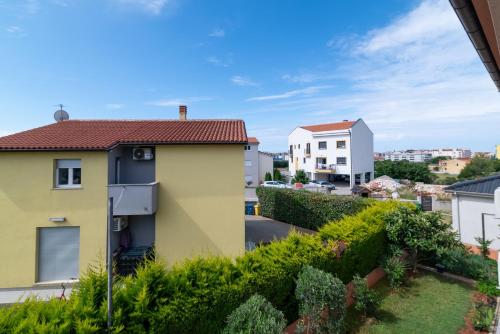 Family-friendly apartments with swimming pool Pula - 21314 - image 2