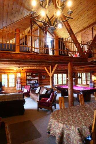 Ruapehu Log Lodge in แรติฮิ