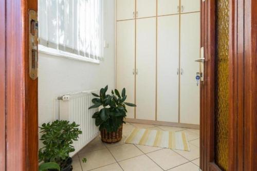 Apartments with WiFi Sumpetar Omis - 12356 - image 7