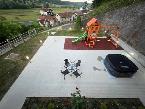 ทัศนียภาพ, Family friendly house with a parking space Veliki Komor, Zagorje - 23212 in สเวติ คริซ ซาเชรตเย