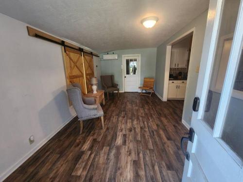 Messick Farmstyle Home in มาร์คสวิลล์ แอลเอ