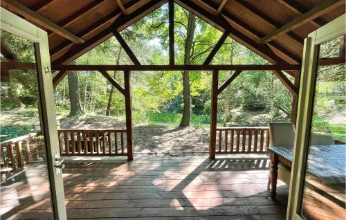  Lake Front Home In Grathem With Kitchen in Grathem