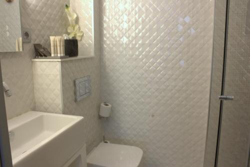 Hotel Le Malown – Paris, TX