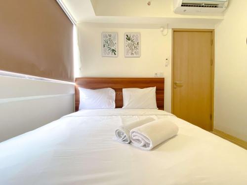 Homey 2BR with Work Space at Meikarta Apartment By Travelio, Cikarang