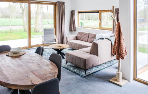  Cozy Home In Ijhorst With Kitchen in IJhorst