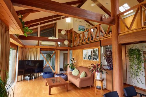 Malama Monstera 6名 BBQ ペット可 ビーチ ゴルフ 芝生の庭 観葉植物 リラックス