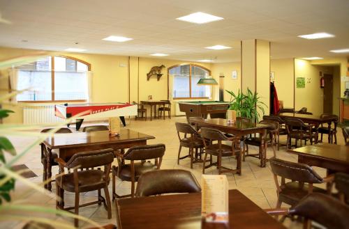 Apartaments Turistics Sant Roma - image 3