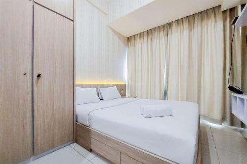 Simply Look and Comfort Studio Tree Park City BSD Apartment By Travelio, Tangerang