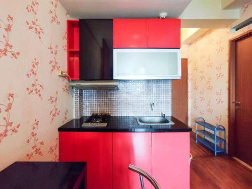 Minimalist 2BR at Pinewood Jatinangor Apartment By Travelio - image 3