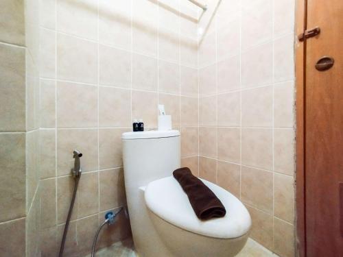 Minimalist 2BR at Pinewood Jatinangor By Travelio