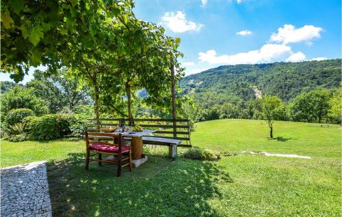  3 Bedroom Nice Home In Borgo Valbelluna in Tortal