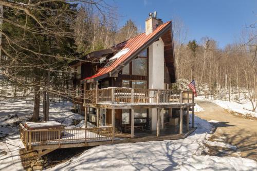 Northeast Passage Chalet - image 7