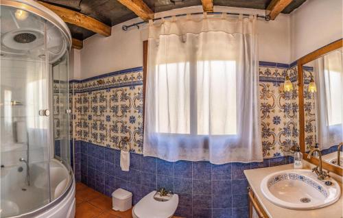 Vannas istaba, Awesome Home In Mecina Bombarón (Awesome Home In Mecina Bombaron) in Alpujarra De La Sierra