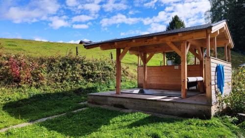 Ferienhaus in Bairau mit Sauna, Terrasse und Garten in Niedernfritz
