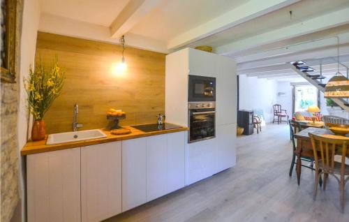 virtuve, Beautiful Home In Badia Tedalda in Badia Tedalda