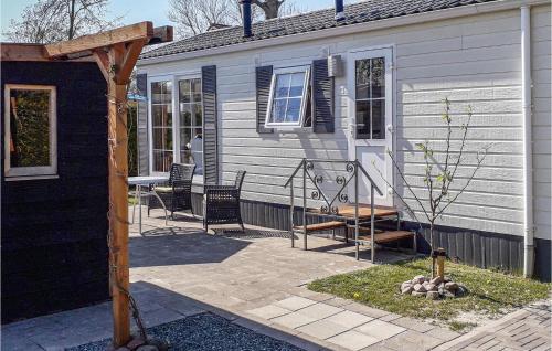 One-Bedroom Holiday Home in Tzummarum - image 8