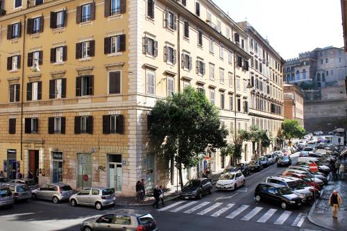 Vatican Santamaura 39, Roma (foto 2)