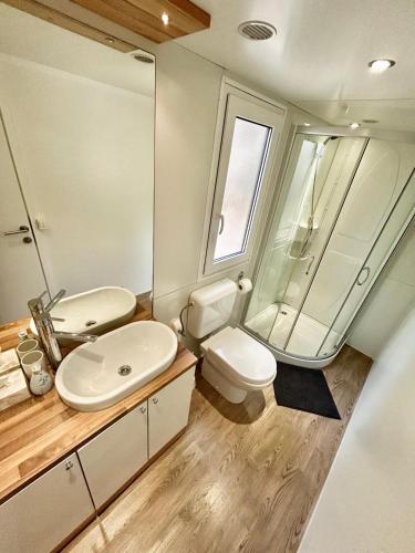 Family Home Claudia - image 9