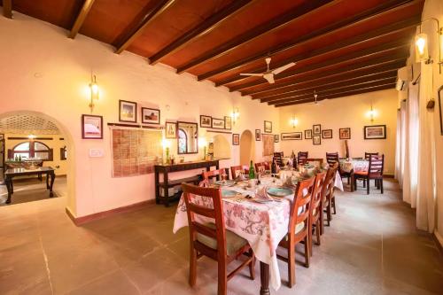 Mela Kothi - The Chambal Safari Lodge in Central