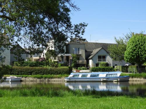 Skats, Camping du Lion d'Angers in Montreuil-sur-Maine